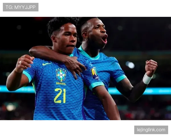 如何限制速度型边锋？特里皮尔防守维尼修斯的策略拆解